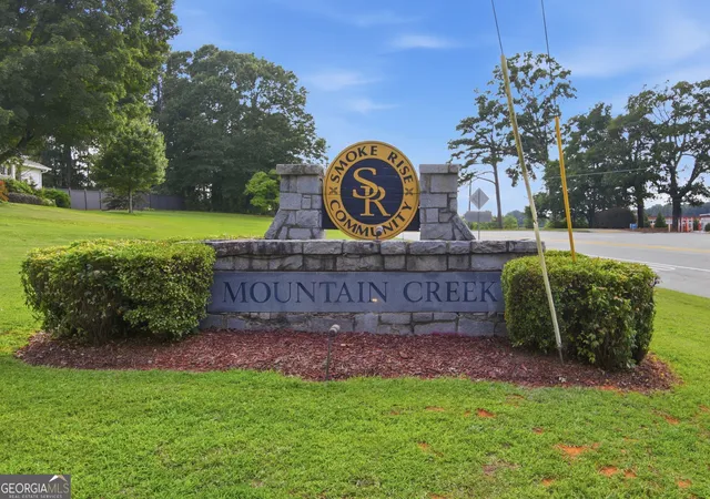 Photo 2 of Single family home for sale at 2059 Mountain Creek Dr, Stone Mountain, GA 30087 | MLS# 10834687 | Listing updated on 2026-09-18
