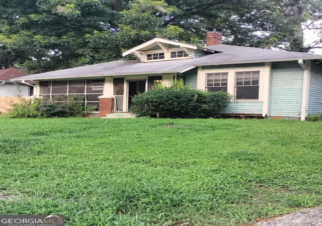 Photo 2 of Single family home for sale at 1424 Graham St Sw, Atlanta, GA 30310 | MLS# 10813843 | Listing updated on 2026-09-14