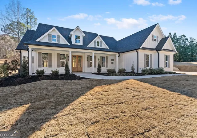 3rd image of 105 West Lake Blvd, Carrollton, GA 30116 | MLS# 10597484
