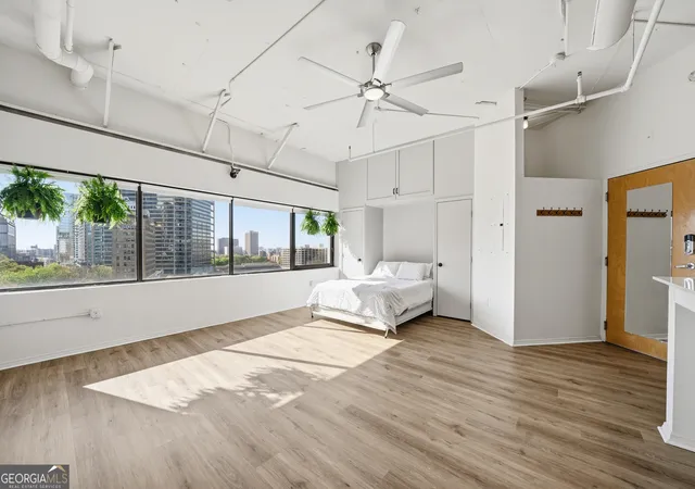 Listing Photo 5 - Condo for sale in building located at 120 Ralph Mcgill Blvd Ne, Atlanta, GA 30308 - Unit #903