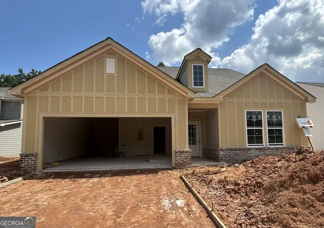 Photo 1 of Single family home for sale at 370 Crimson Feather Dr, Jefferson, GA 30549 | MLS# 10795858 | Listing updated on 2026-09-15