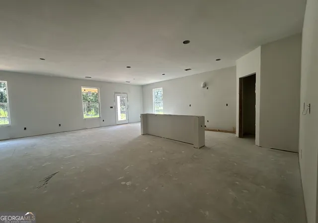Photo 4 of Single family home for sale at 370 Crimson Feather Dr, Jefferson, GA 30549 | MLS# 10795858 | Listing updated on 2026-09-15