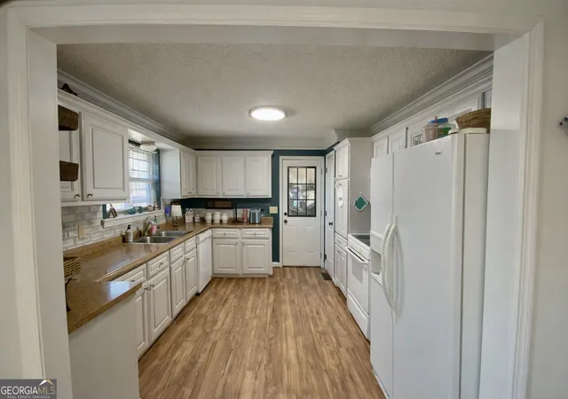 Photo 3 of Single family home for sale at 6 Terry St, Rossville, GA 30741 | MLS# 10827078 | Listing updated on 2026-09-20