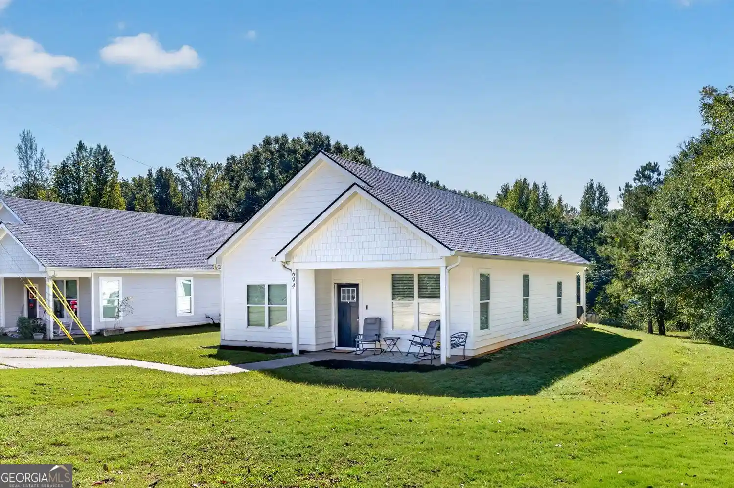 Single family home for sale at 694 Railroad Ave, Comer, GA 30629 | MLS# 10873082