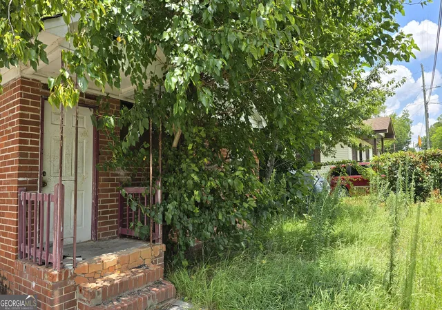 Photo 2 of Single family home for sale at 527 Moseley Ave, Macon, GA 31204 | MLS# 10810106 | Listing updated on 2026-08-11