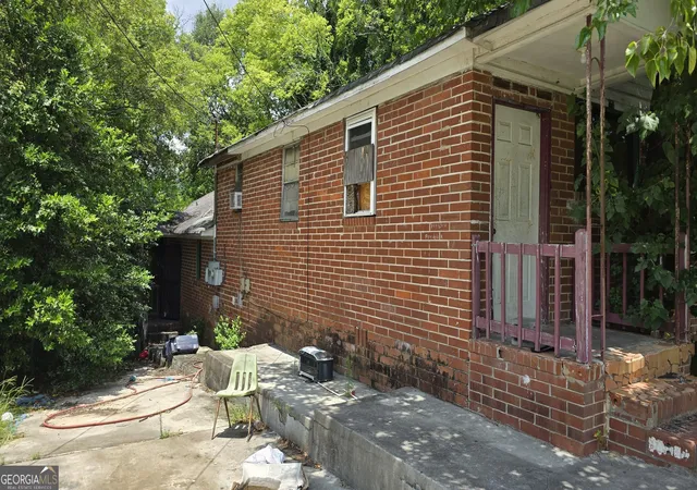 Photo 3 of Single family home for sale at 527 Moseley Ave, Macon, GA 31204 | MLS# 10810106 | Listing updated on 2026-08-11