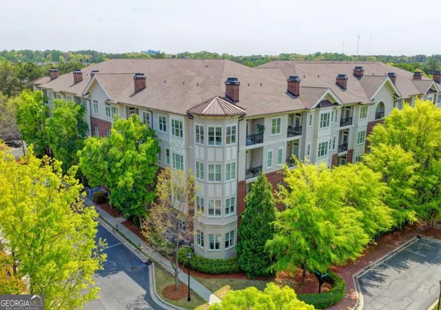 Homes for sale in Atlanta, GA | 3635 E Paces Cir Ne, Atlanta, GA 30326