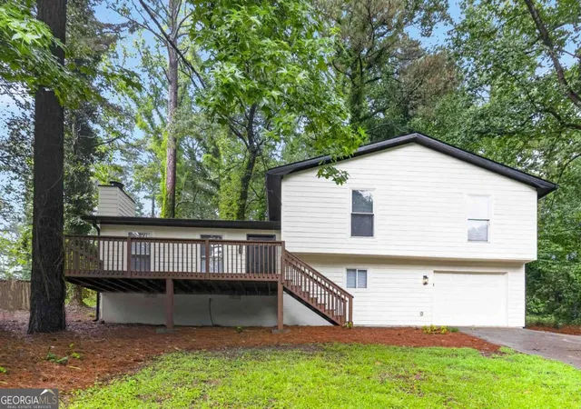 2nd image of 3292 Mixon Wy, Stone Mountain, GA 30087 | MLS# 10814458