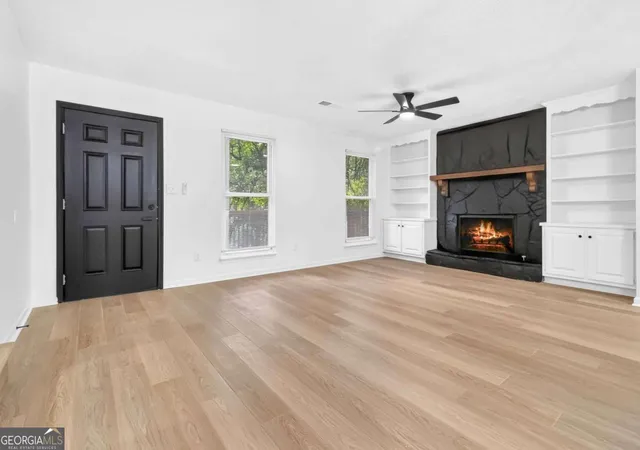 4th image of 3292 Mixon Wy, Stone Mountain, GA 30087 | MLS# 10814458