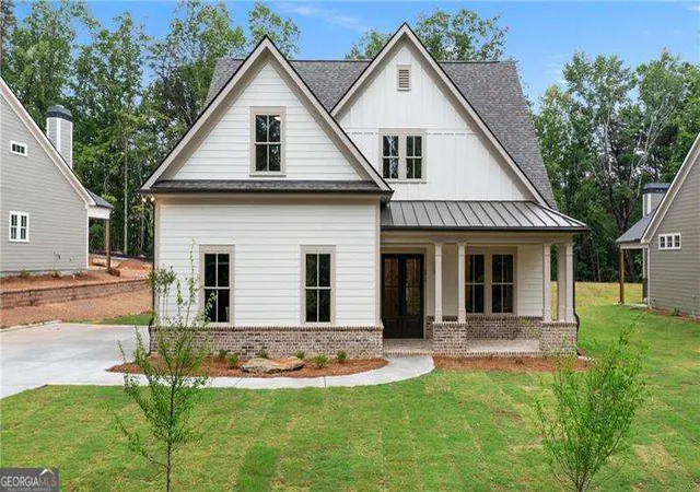 Photo 2 of Single family home for sale at 172 Cherokee Dr S, Waleska, GA 30183 | MLS# 10799706 | Listing updated on 2026-09-04