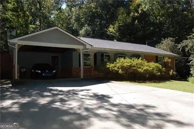 Photo 1 of Single family home for sale at 1054 Swathmore Dr Nw, Atlanta, GA 30327 | MLS# 10855457 | Listing updated on 2026-10-20