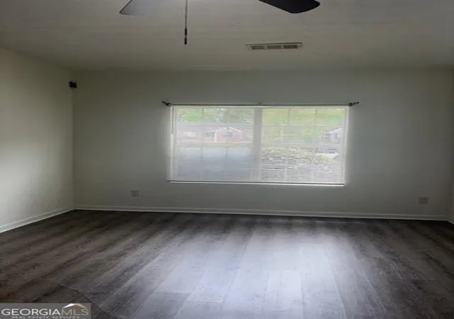 Photo 4 of Townhouse for sale at 1560 Eastern Sunrise Ln, Decatur, GA 30034 | MLS# 10727312 | Listing updated on 2026-07-25