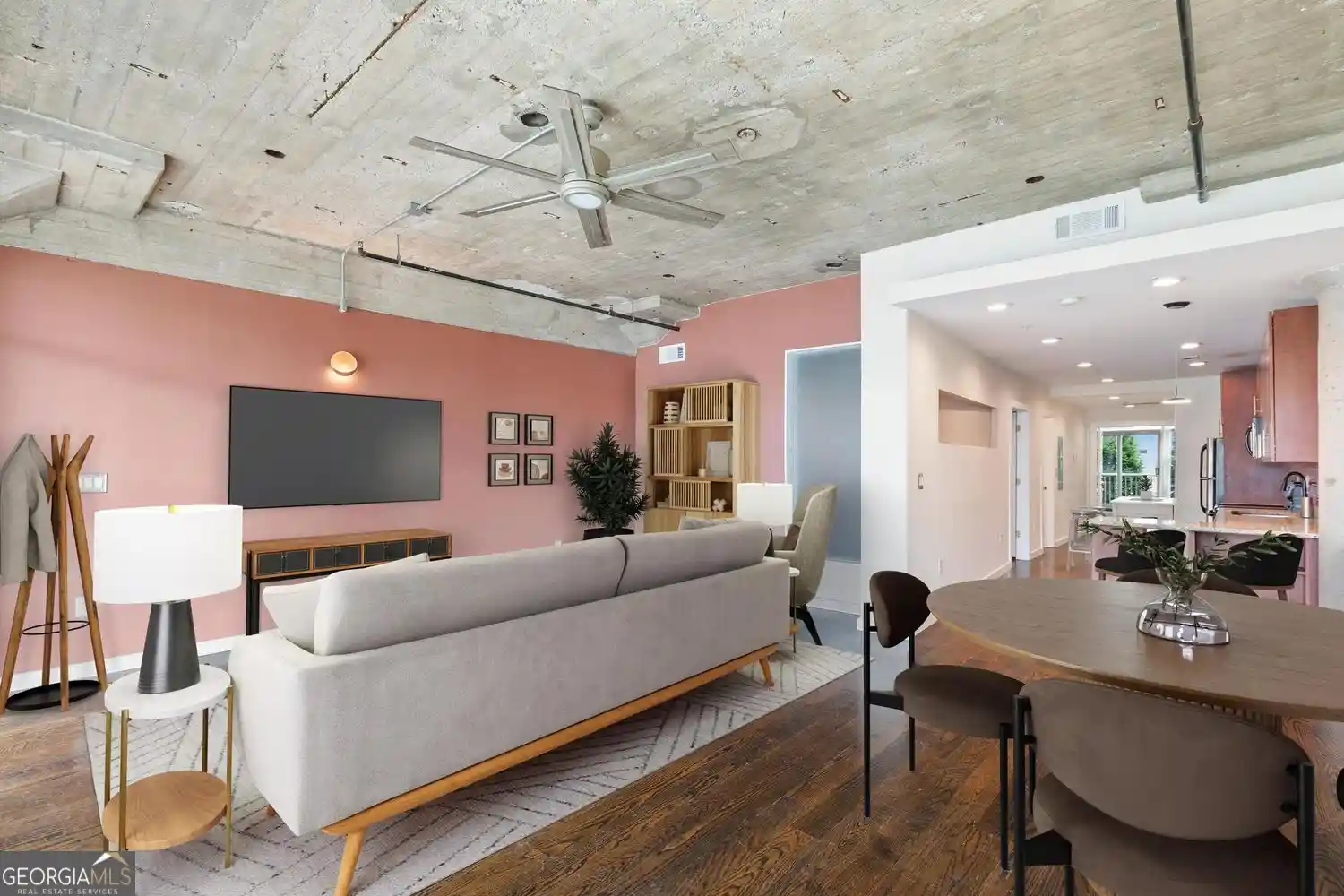 Listing Photo 2 - Condo for sale in 890 Memorial Dr Se located at 890 Memorial Dr Se, Atlanta, GA 30316 - Unit #207