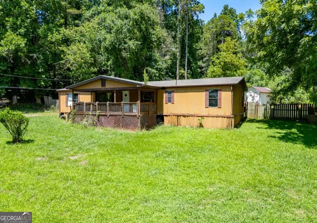 Photo 3 of Manufactured home for sale at 4005 C Rogers Rd, Gainesville, GA 30506 | MLS# 10819787 | Listing updated on 2026-10-08
