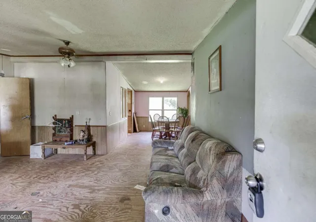 Photo 3 of Manufactured home for sale at 4005 C Rogers Rd, Gainesville, GA 30506 | MLS# 10819787 | Listing updated on 2026-10-08
