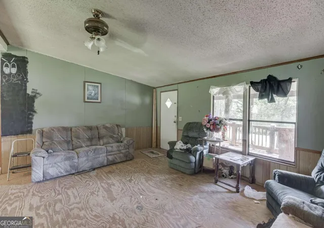 Photo 4 of Manufactured home for sale at 4005 C Rogers Rd, Gainesville, GA 30506 | MLS# 10819787 | Listing updated on 2026-10-08