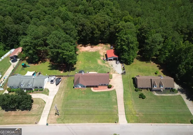 3rd image of 132 Old Stonewall Dr, Locust Grove, GA 30248 | MLS# 10808042