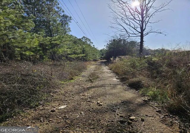 Photo 3 of Sale Pending at 2567 Gees Mill Rd Ne, Conyers, GA 30013 | MLS# 10264640 | Listing updated on 2026-06-12