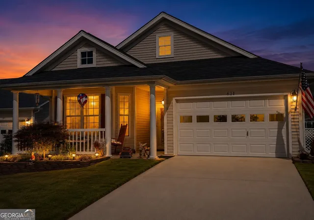2nd image of 611 Wild Rose Ct, Mcdonough, GA 30253 | MLS# 10794377