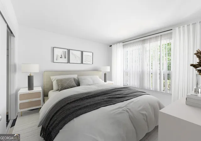 Listing Photo 5 - Condo for sale in building located at 7 Cantey Pl NW, Atlanta, GA 30327