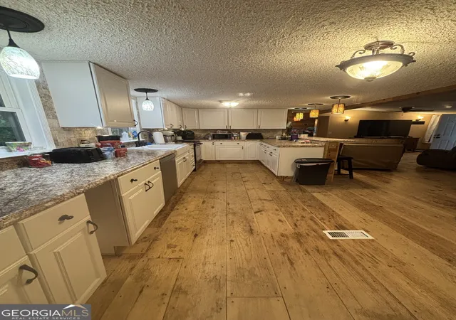 4th image of 1018 Horseshoe Cir, Macon, GA 31217 | MLS# 10787739