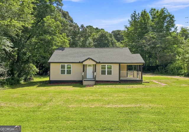 1st image of 1061 Hwy 3 N, Hampton, GA 30228 | MLS# 10821869