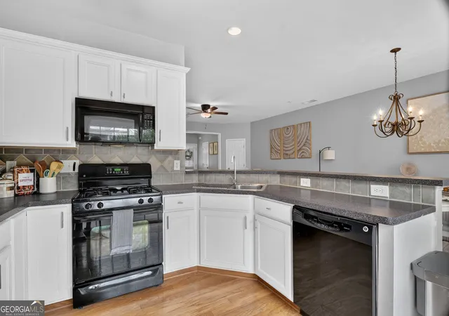 Photo 4 of Townhouse for sale at 251 Kigian Trl, Woodstock, GA 30188 | MLS# 10787240 | Listing updated on 2026-09-01