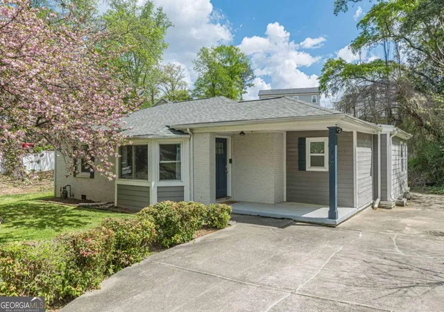 Photo 1 of Single family home for sale at 3182 Lake Ave, Atlanta, GA 30354 | MLS# 10815752 | Listing updated on 2026-08-13
