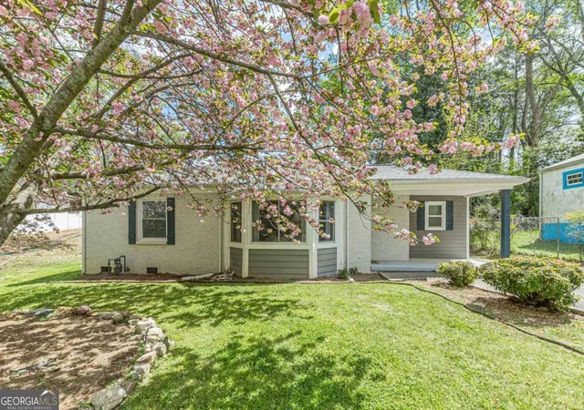 Photo 2 of Single family home for sale at 3182 Lake Ave, Atlanta, GA 30354 | MLS# 10815752 | Listing updated on 2026-08-13