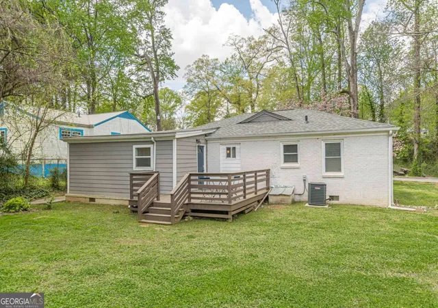 Photo 3 of Single family home for sale at 3182 Lake Ave, Atlanta, GA 30354 | MLS# 10815752 | Listing updated on 2026-08-13