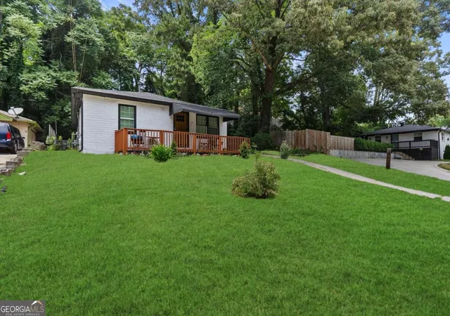 5th image of 1409 Hawkins St Nw, Atlanta, GA 30314 | MLS# 10803364