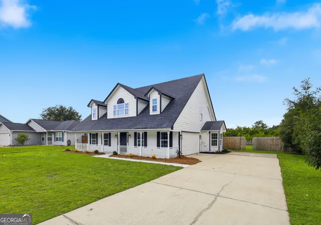 Photo 3 of Single family home for sale at 210 Victorias Cir, St. Marys, GA 31558 | MLS# 10834168 | Listing updated on 2026-09-11