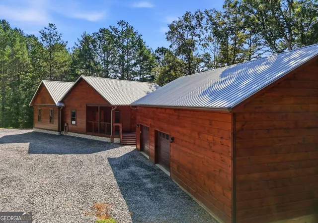 Photo 3 of Single family home for sale at 114 Hideaway Trl, Copperhill, TN 37317 | MLS# 10818542 | Listing updated on 2026-09-07