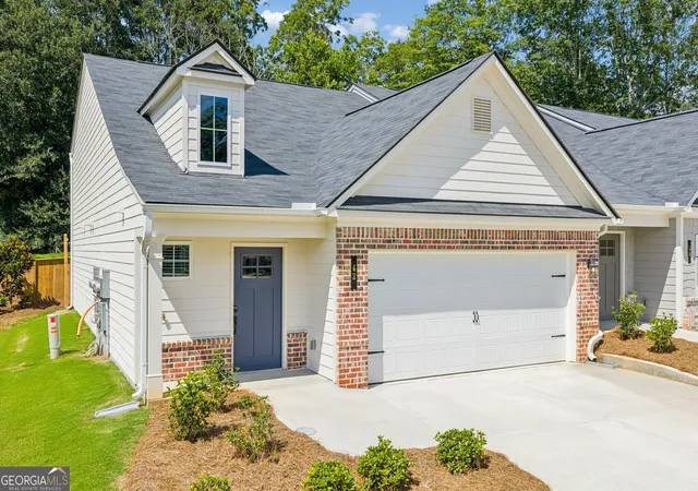 2nd image of 42 Silver Leaf Ln #6, Dawsonville, GA 30534 | MLS# 10713818