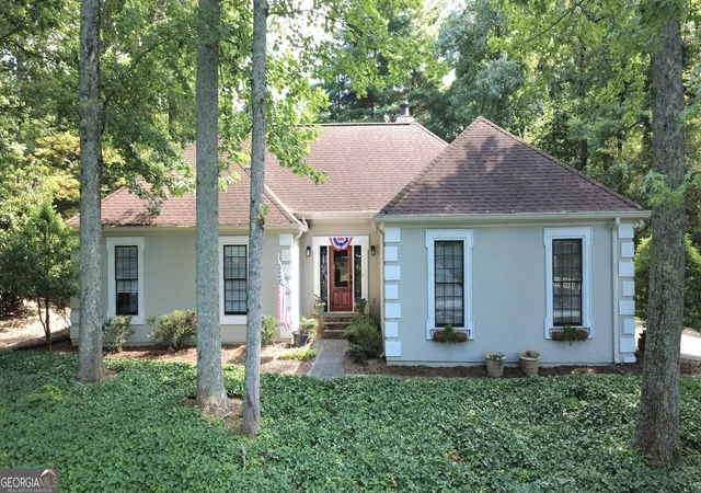 Photo 1 of Single family home for sale at 4380 Dunmore Rd Ne, Marietta, GA 30068 | MLS# 10799385 | Listing updated on 2026-09-19