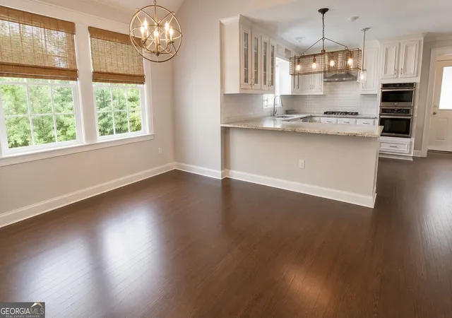 Photo 4 of Single family home for sale at 4380 Dunmore Rd Ne, Marietta, GA 30068 | MLS# 10799385 | Listing updated on 2026-09-19