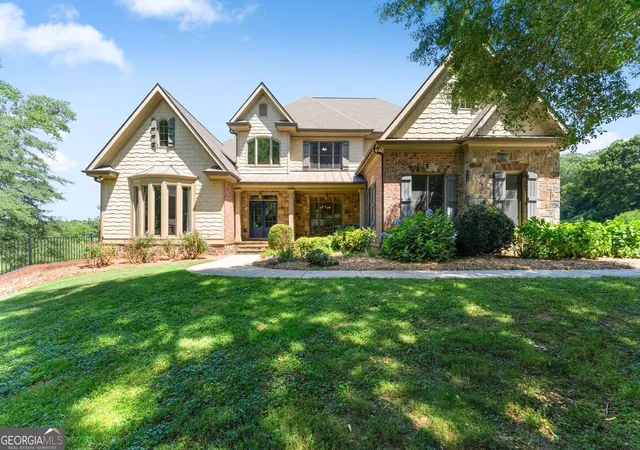 Photo 1 of Single family home for sale at 6077 Green Tree Ln, Gainesville, GA 30506 | MLS# 10834476 | Listing updated on 2026-09-10