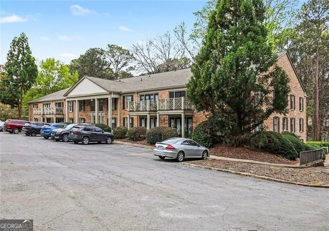 2nd image of 3650 Ashford Dunwoody Rd Ne #904, Brookhaven, GA 30319 | MLS# 10809794