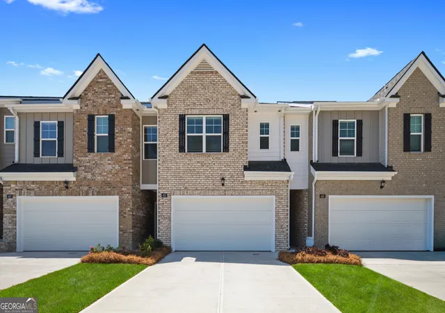 2nd image of 1324 Aura Ln, Lawrenceville, GA 30045 | MLS# 10798025