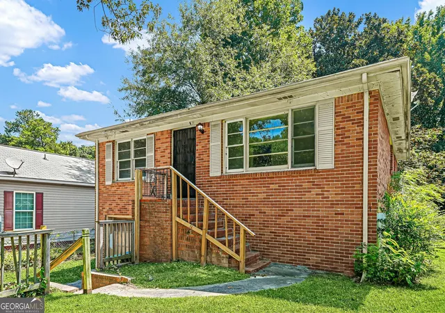 Photo 2 of Single family home for sale at 1329 Nash Rd Nw, Atlanta, GA 30331 | MLS# 10830762 | Listing updated on 2026-09-04