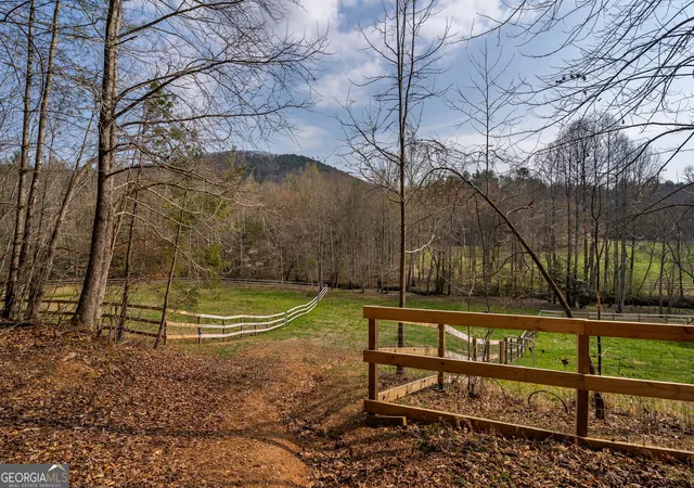 Photo 3 of Single family home for sale at 1132 Hells Holw Rd, Blue Ridge, GA 30513 | MLS# 10724894 | Listing updated on 2026-07-23