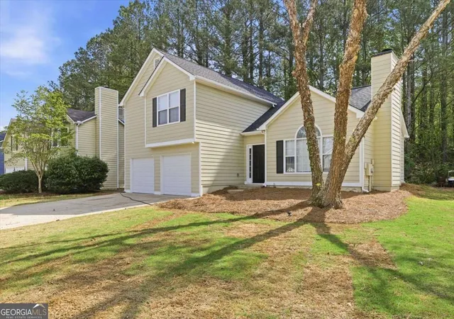 Photo 2 of Sale Pending at 4634 W Noah Valley, Acworth, GA 30101 | MLS# 10728527 | Listing updated on 2026-05-19
