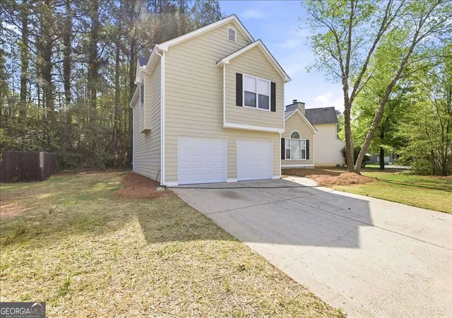 Photo 3 of Sale Pending at 4634 W Noah Valley, Acworth, GA 30101 | MLS# 10728527 | Listing updated on 2026-05-19