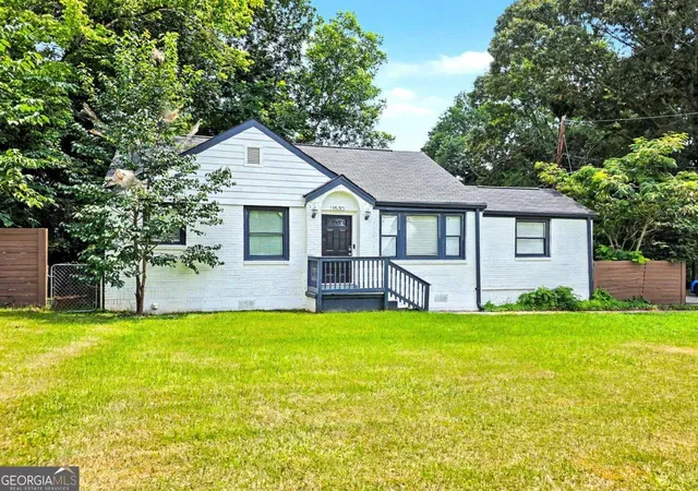 2nd image of 1530 Columbia Dr, Decatur, GA 30032 | MLS# 10805467