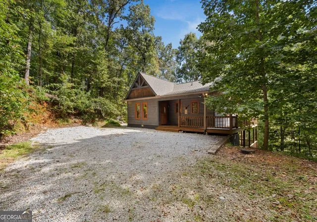 2nd image of 224 Dragon Tree Ln, Lakemont, GA 30552 | MLS# 10773097
