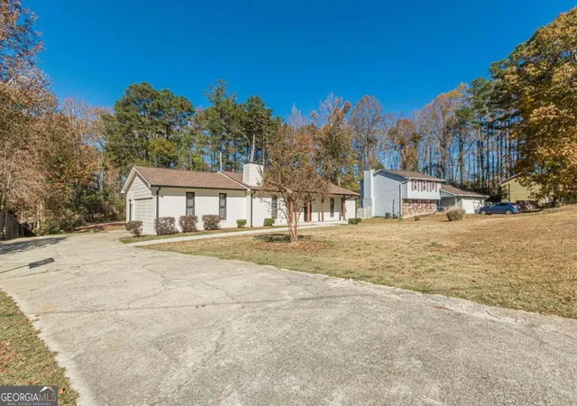 Photo 4 of Single family home for sale at 9531 Winding Way Ln, Jonesboro, GA 30238 | MLS# 10645513 | Listing updated on 2026-07-02