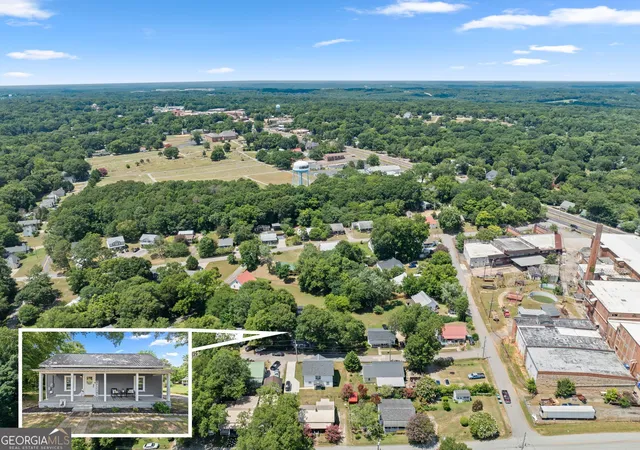 Homes for sale in Commerce, GA | 48 Chestnut St, Commerce, GA 30529 | MLS# 10802884