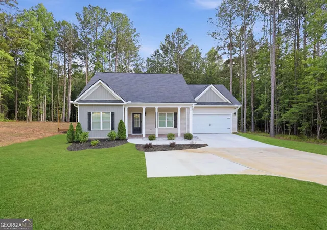 Homes for sale in Greenville, GA | 533 Evelyn Dr, Greenville, GA 30222 | MLS# 10785784