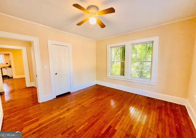 Photo 4 of Single family home for sale at 880 Cascade Ave Sw, Atlanta, GA 30311 | MLS# 10831704 | Listing updated on 2026-10-02
