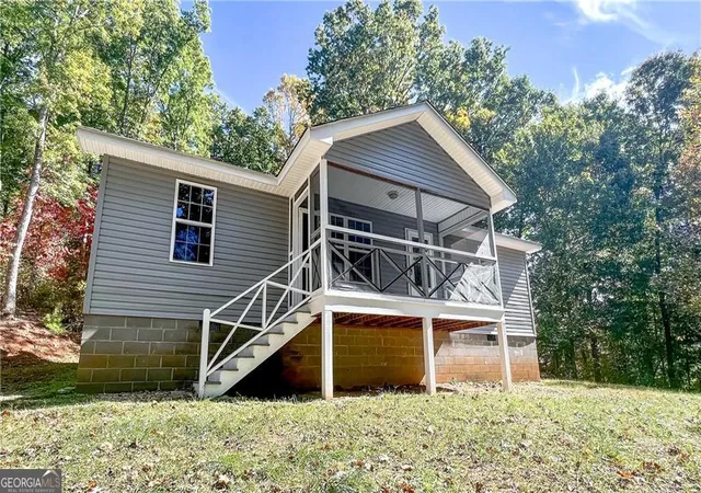 1st image of 102 Putnam Rd, Cleveland, GA 30528 | MLS# 10800908
